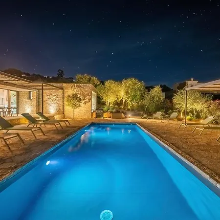 20 * Sainte-Lucie de Porto-Vecchio